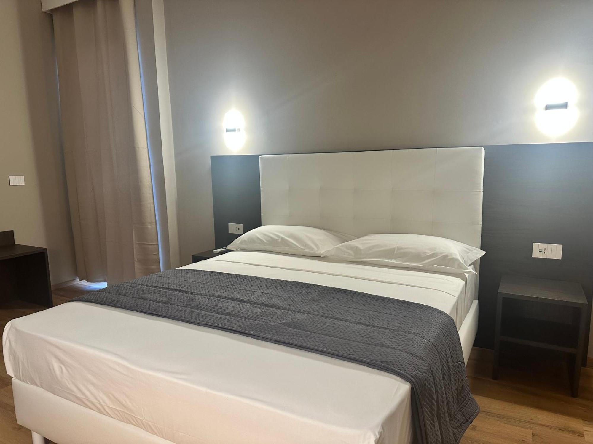 Sunset Guest House Reggio di Calabria Kültér fotó